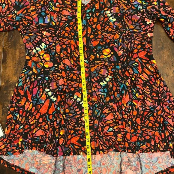 Multicolored tunic top, Attitudes, size 2X, 3/4 length sleeve - Picture 5 of 5